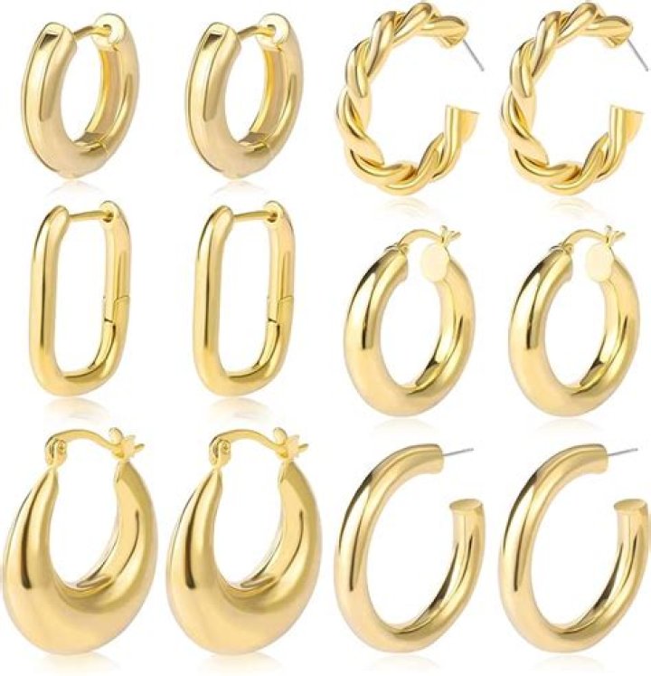6 Pairs of Trendy Gold Hoop Earrings for Less Than $15: Shop – Hollywood Life