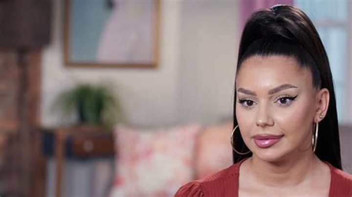 Jibri & Miona Plan A Dinner For His Parents – Hollywood Life