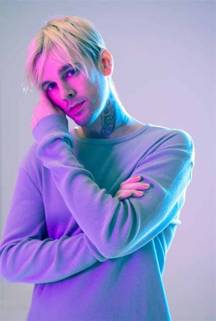 Aaron Carter’s Family Reveals Where They’re Scattering His Ashes – Hollywood Life