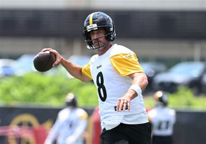 Aaron Rodgers Pictures — See Photos Of The NFL Star – Hollywood Life