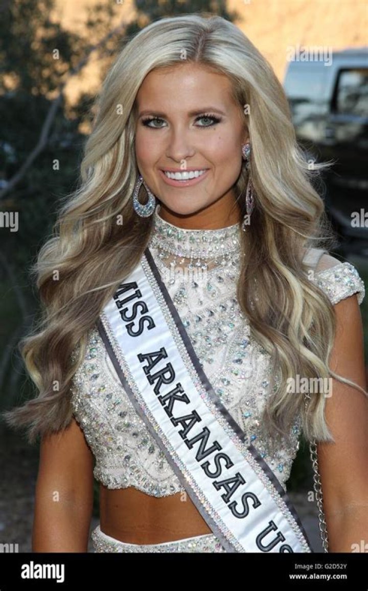 Abby Floyd Celebrity Profile – Hollywood Life