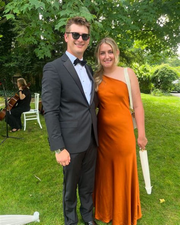 
Alana Sherman Height, Weight, Net Worth, Age, Birthday, Wikipedia, Who, Nationality, Biography 