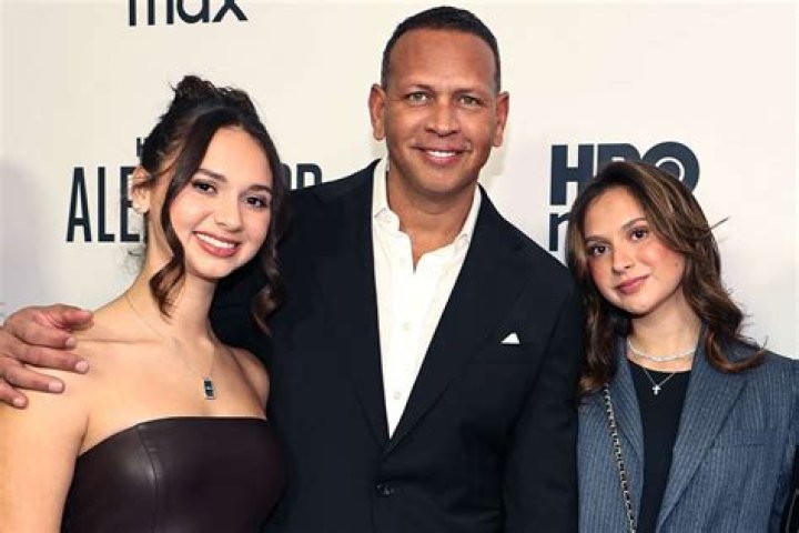 Alex Rodriguez & Cynthia Scurtis Reunite At Daughter’s Graduation – Hollywood Life