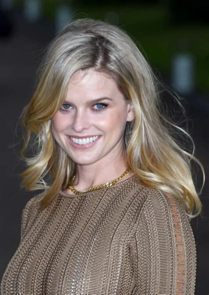 Alice Eve Bra Size, Age, Weight, Height, Measurements