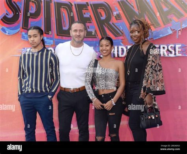 Into The Spider-Verse’ – Hollywood Life