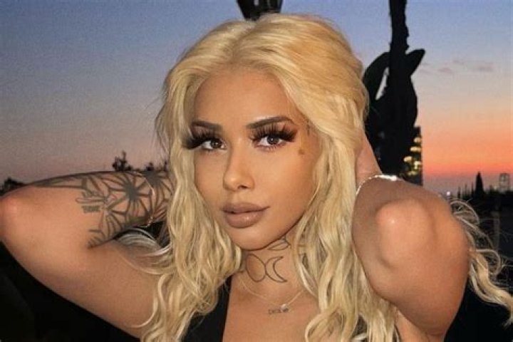 Ally Lotti Age, Boyfriend, Net Worth, Height, Weight & More