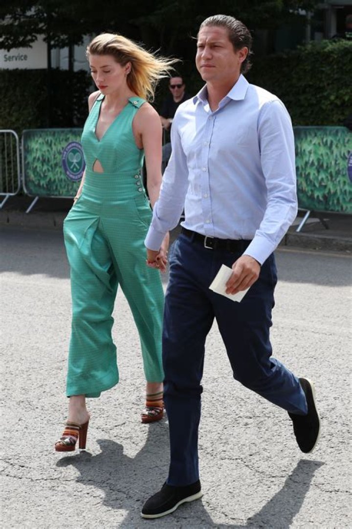 Johnny Depp, Elon Musk and More – Hollywood Life