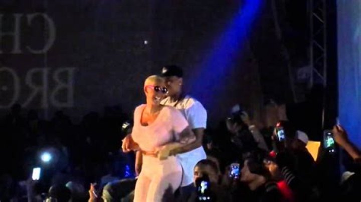 [WATCH] Amber Rose & Chris Brown Grinding At Club — Hooking Up? – Hollywood Life