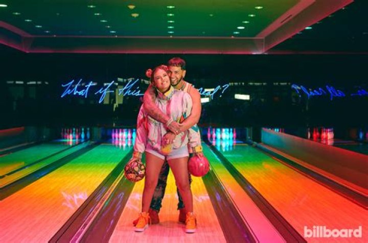 Anuel AA & Karol G — PICS