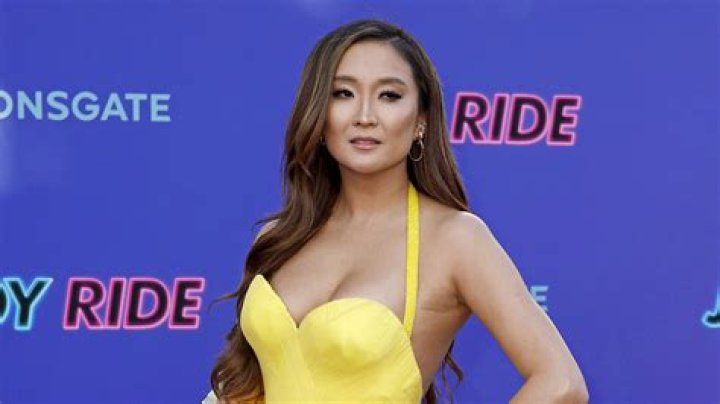 Ashley Park’s Health: Everything to Know about the ‘Emily in Paris’ Star’s Battle With Septic Shock