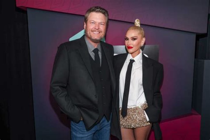 Blake Shelton Gushes Over ‘Fiancée’ Gwen Stefani In People’s Choice Awards Speech: ‘Thanks For Inspiration’