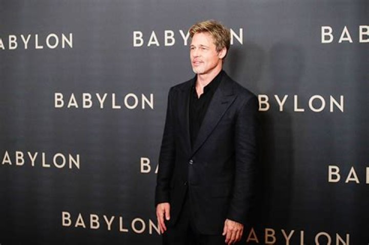 Brad Pitt Reportedly Lists His L.A. Mansion For $40 Million: Photo – Hollywood Life