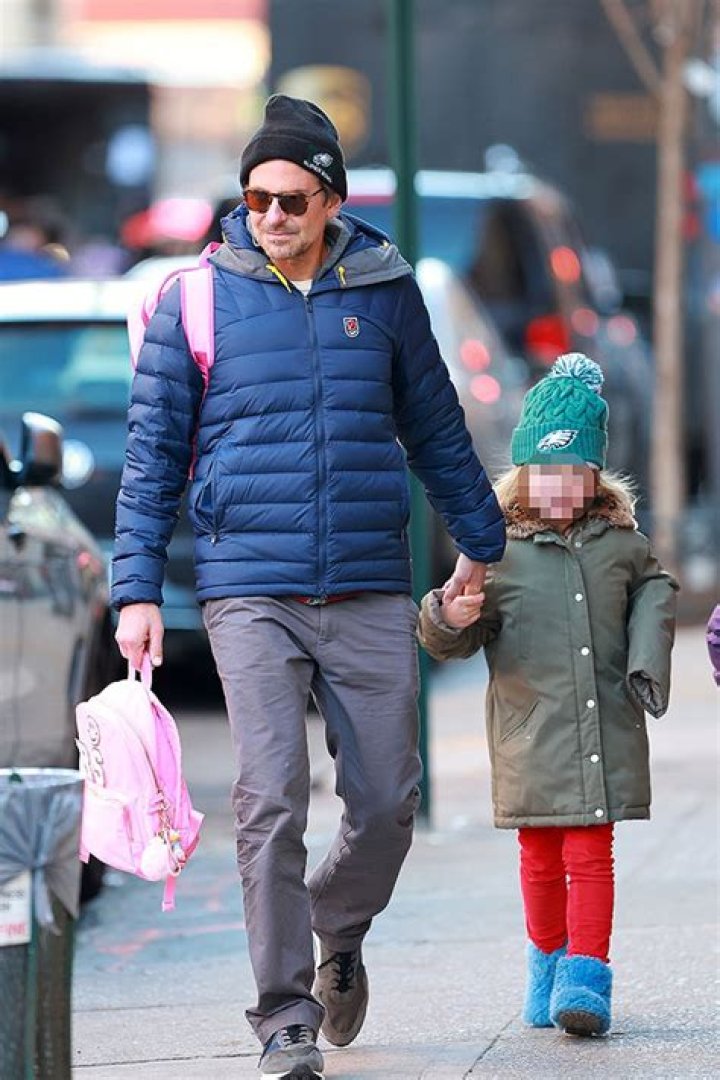 Bradley Cooper Holds Hands With Daughter Lea, 5, Amid Irina Shayk Reconciliation: Photos