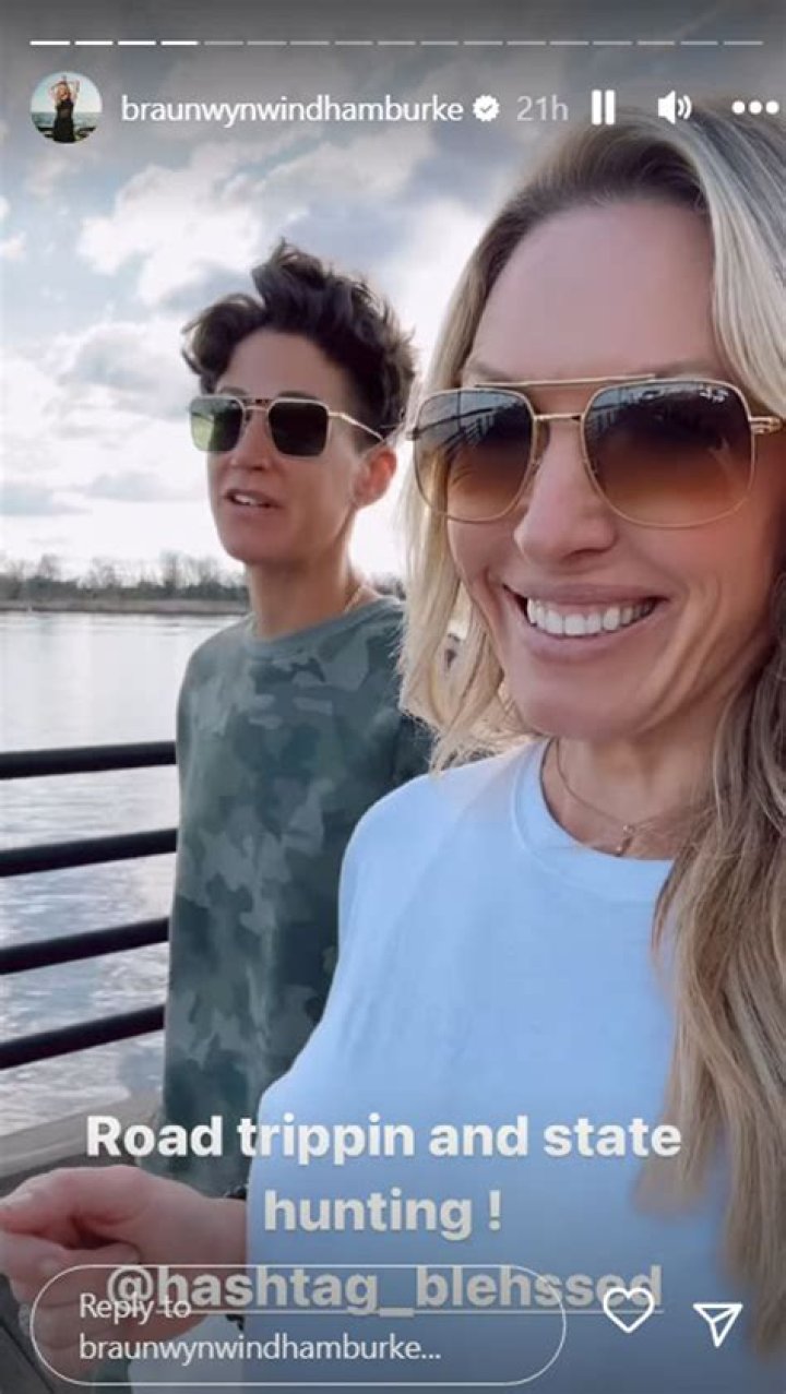 ‘RHOC’s Braunwyn Windham-Burke Reveals Which ‘Housewives’ Star She Dreams Of Kissing