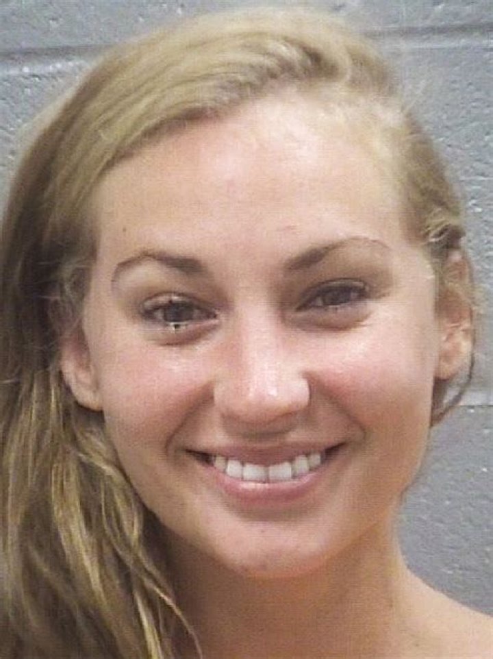 Britni Thornton Arrested For DUI But She’s All Smiles In Her Mug Shot – Hollywood Life