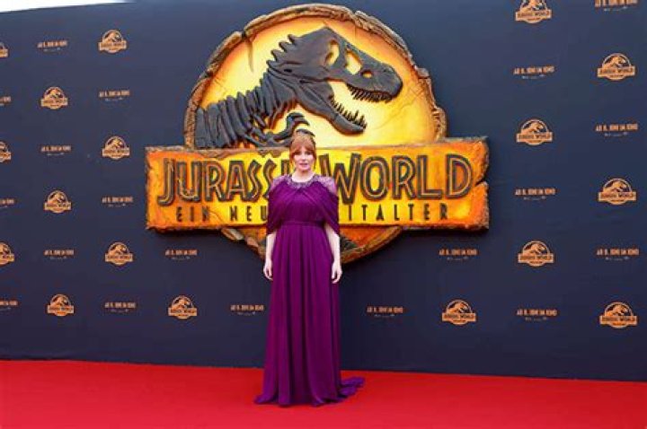 Bryce Dallas Howard Dons Purple At ‘Jurassic World Dominion’ Premiere – Hollywood Life