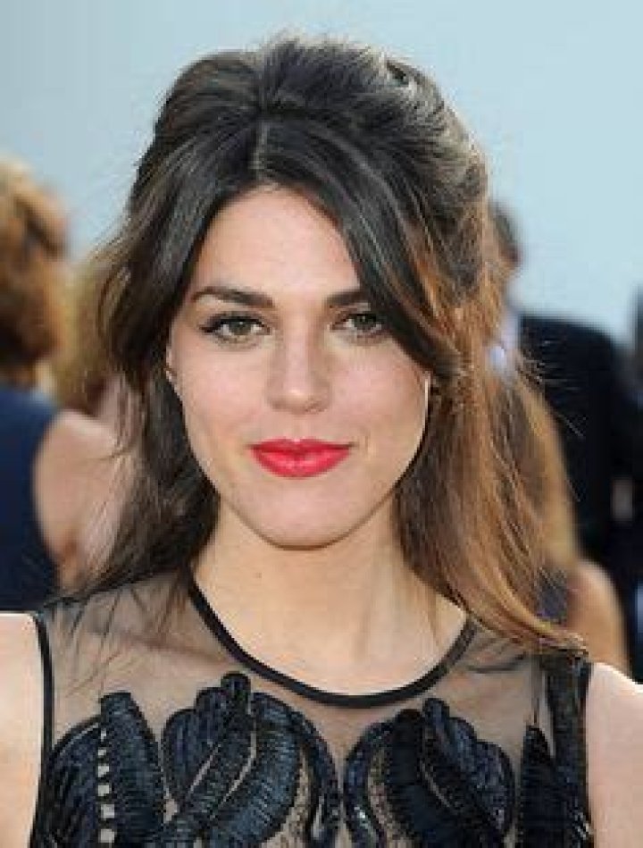 Callie Hernandez Bra Size, Age, Weight, Height, Measurements