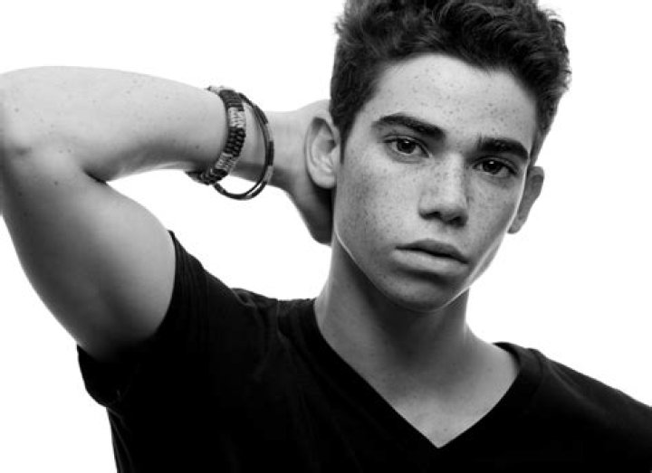 Cameron Boyce Celebrity Profile – Hollywood Life