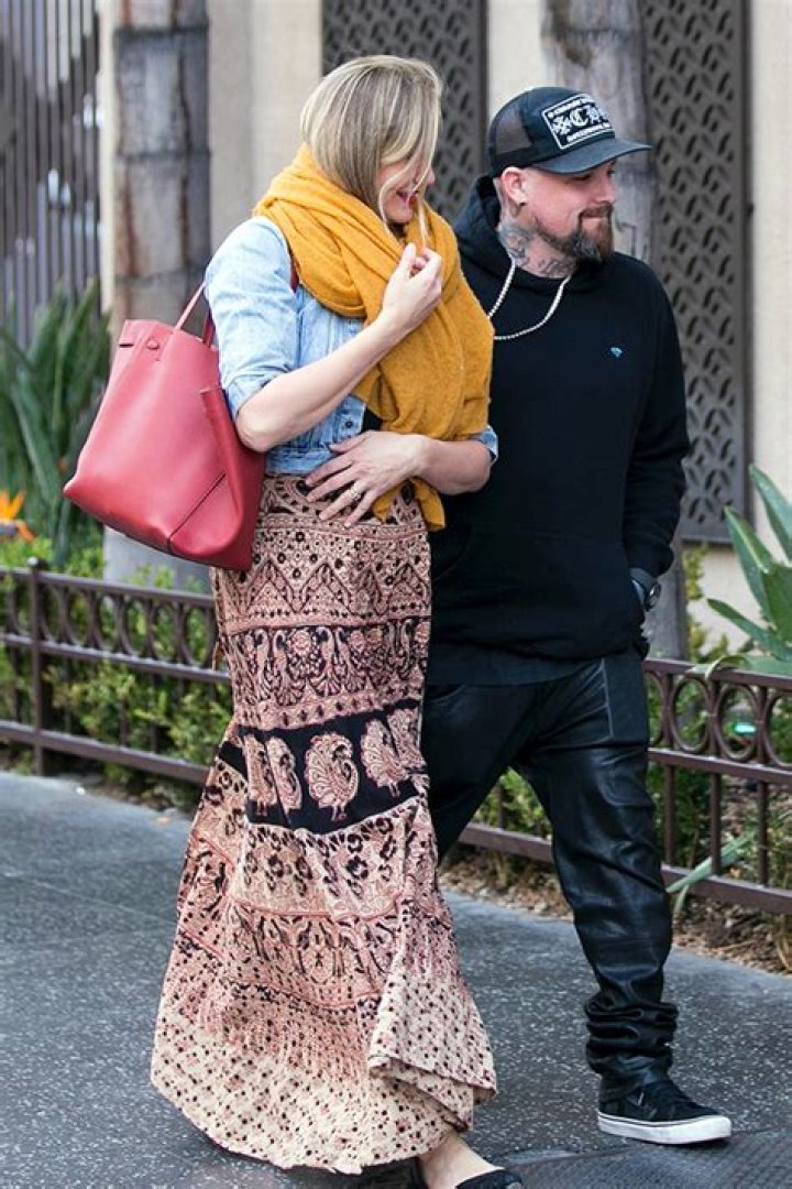 Cameron Diaz Reportedly Pregnant With 1st Baby At Age 45: See Alleged Baby Bump Pics