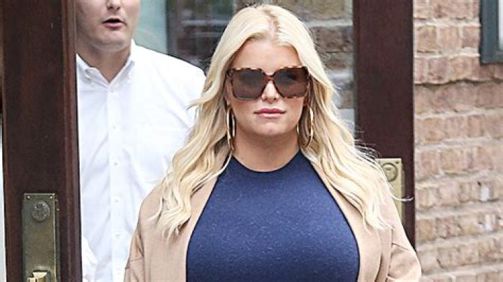 Can You Dye Your Hair Pregnant? Jessica Simpson Gets Blonde Makeover – Hollywood Life