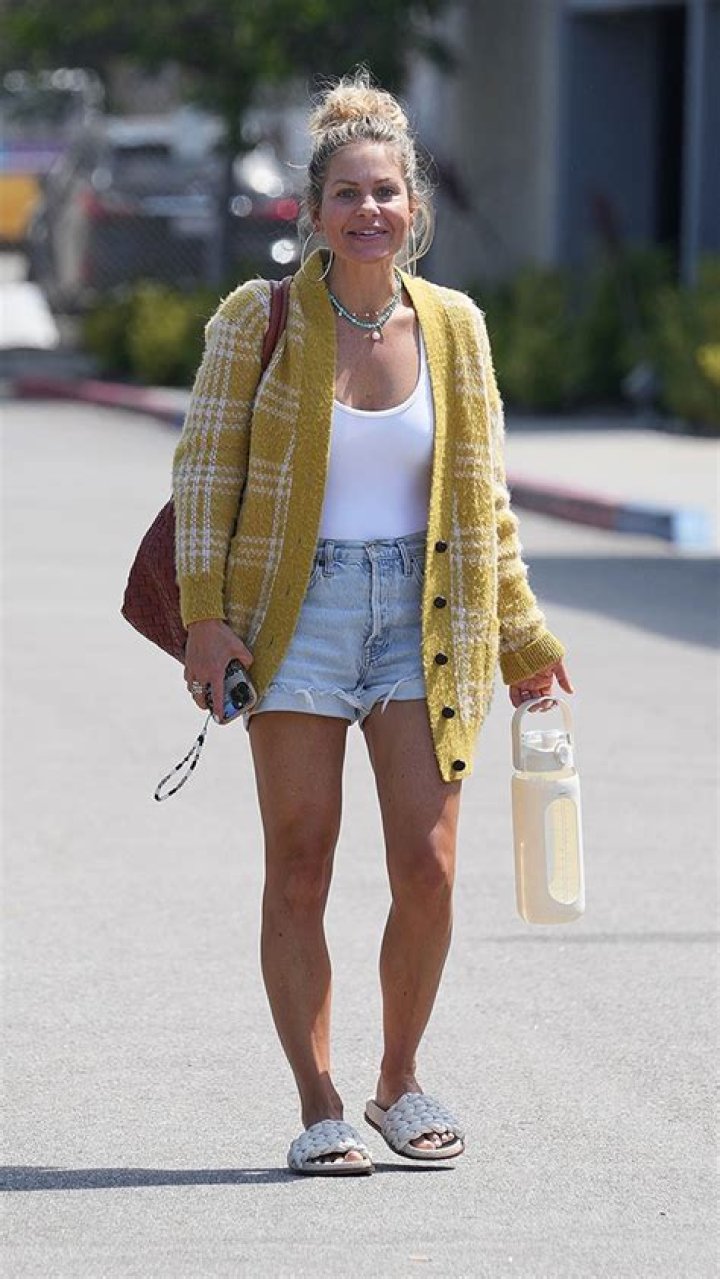 Candace Cameron Bure Wears Daisy Dukes After JoJo Siwa Apology: Photos – Hollywood Life