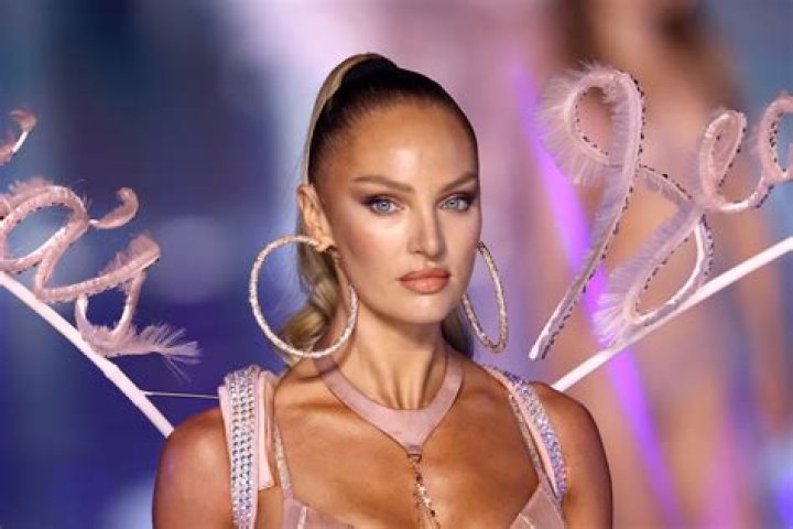 Candice Swanepoel’s First Official Photos After Giving Birth — SEE PICS!