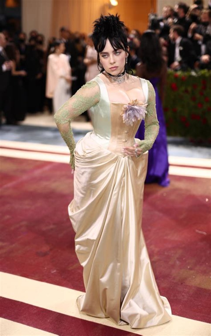 Cardi B Claps Back At Rumors She’s Feuding With Billie Eilish After Rumored Met Gala Drama