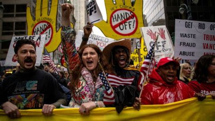 Celebs Protesting Donald Trump: Pics