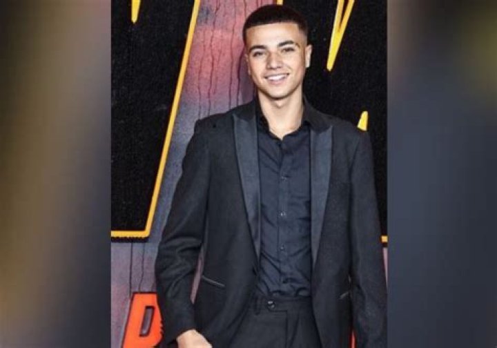 
Chavon Rodgers Height, Weight, Net Worth, Age, Birthday, Wikipedia, Who, Nationality, Biography 