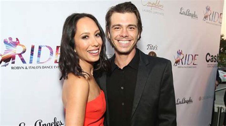 Cheryl Burke Accuses An Ex Of Cheating After Matthew Lawrence Split – Hollywood Life