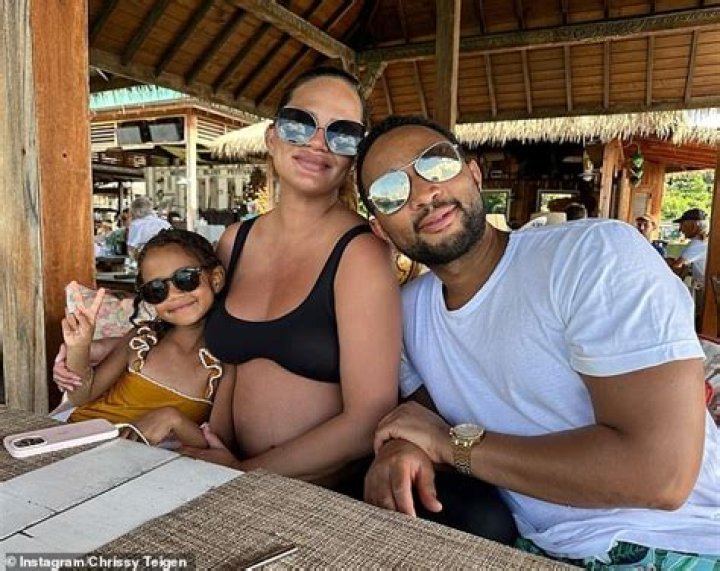 Chrissy Teigen’s Daughter Luna, 6, Touches Mom’s Baby Bump In Adorable Vacation Photo