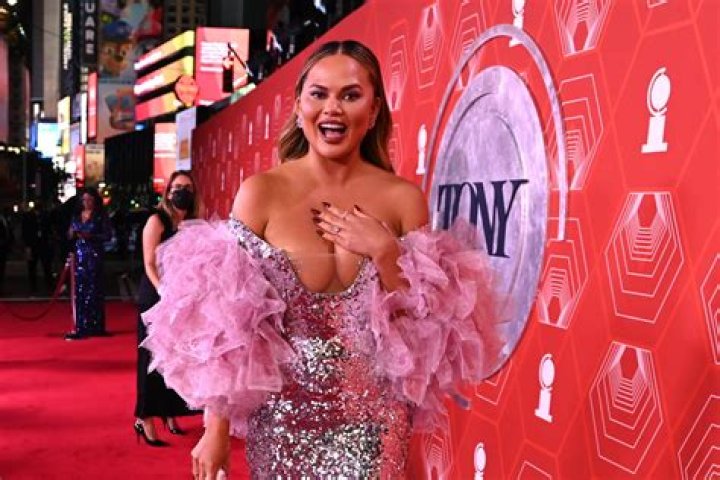 Chrissy Teigen Stuns In Plunging Silver Dress At Tony Awards With John Legend — Photos