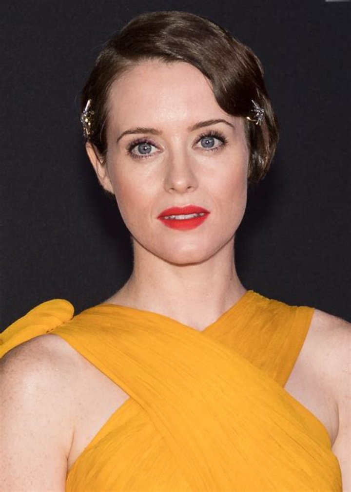Claire Foy — Pics