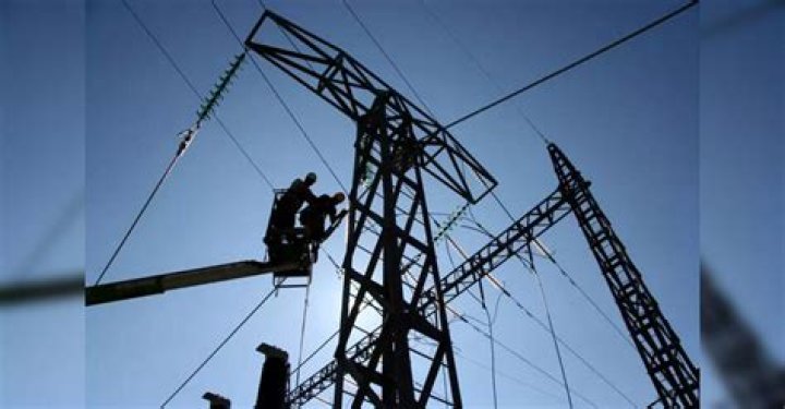 
Complete electricity restoration in Puerto Rico to take days: WH 