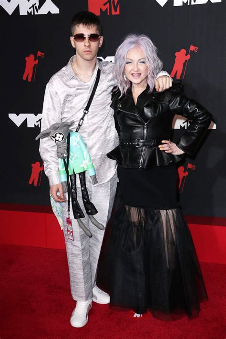 Cyndi Lauper & Son Declyn, 23, At 2021 VMAs — See Photos – Hollywood Life