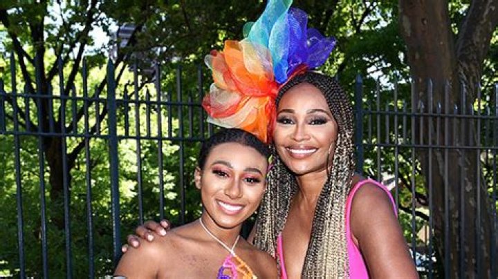 Cynthia Bailey’s Daughter Noelle Robinson Says She’s Sexually Fluid  – Hollywood Life