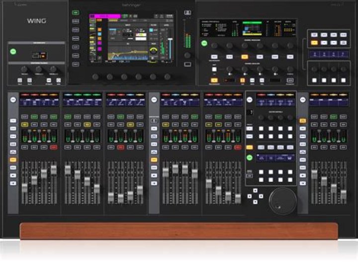 DAGR, Rebecca Black & LV1’s ‘Café Racer’ Is A Banger For ‘The Gays’ – Hollywood Life