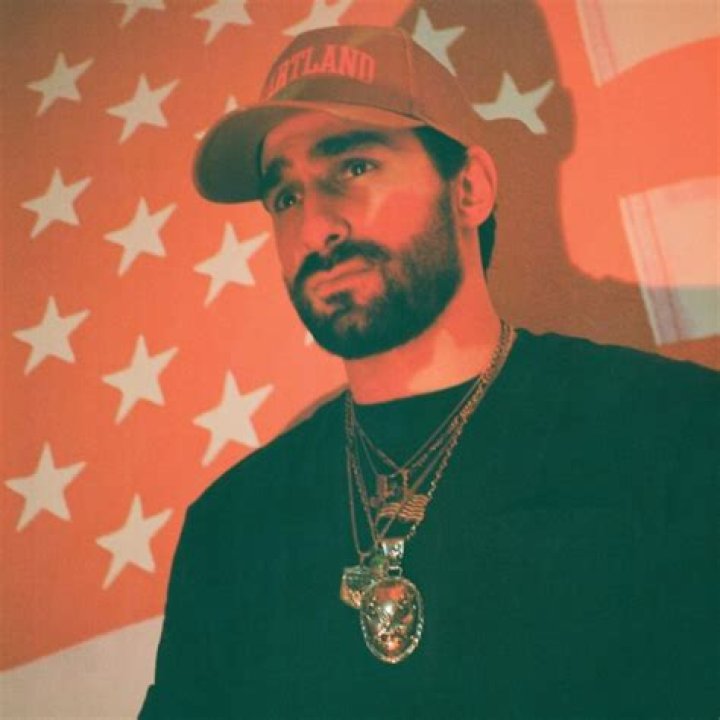 Photos Of The Country Star – Hollywood Life