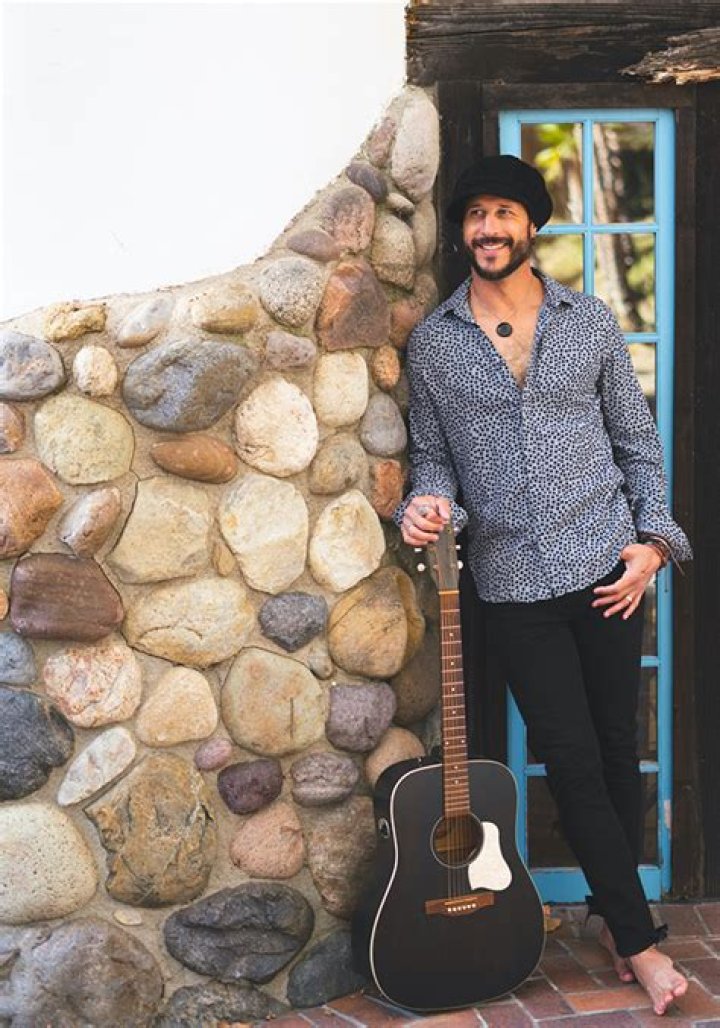 David Rosales Delivers A Message Of Empowerment & Inclusivity With ‘Turn It Around’