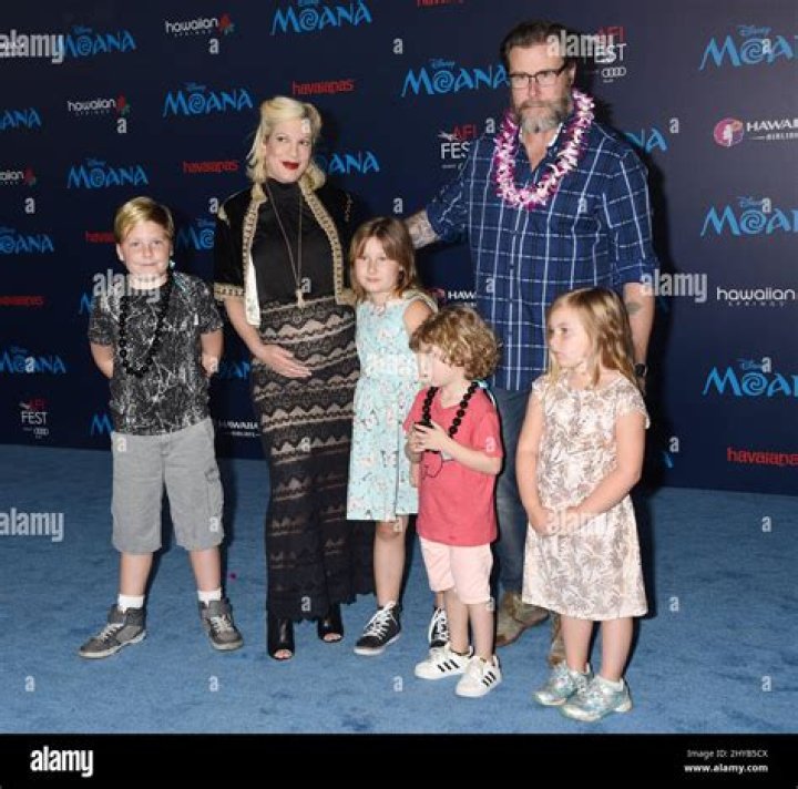 
Dean McDermott and Tori Spelling: Who are Stella Doreen, Hattie Margaret, Liam Aaron, Finn Davey, and Beau Dean 