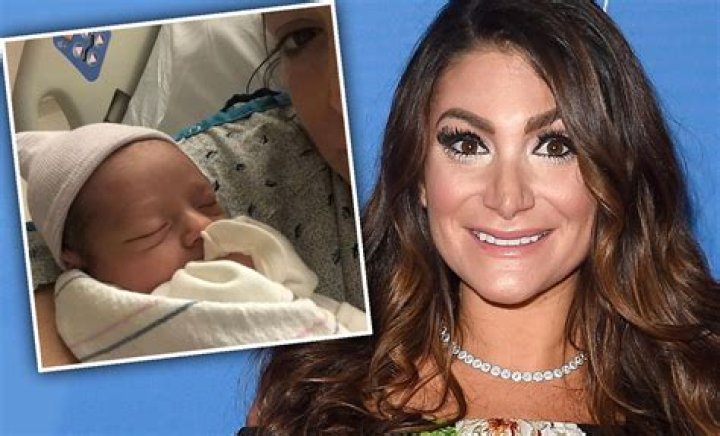 Welcomes 2nd Child With Christopher Buckner – Hollywood Life