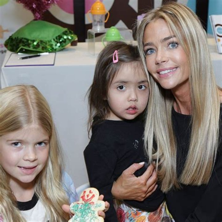 Denise Richards Shares Rare Selfie Of Daughter Eloise On 10th Birthday – Hollywood Life