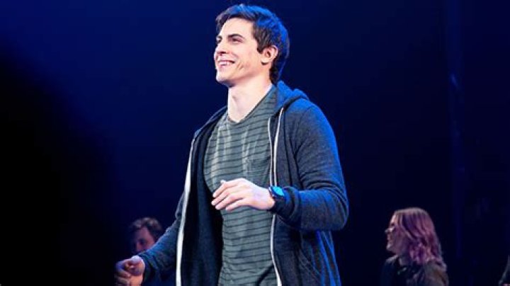 Derek Klena Reveals The Pandemic Allowed Him To ‘Re-Attack’ ‘Jagged Little Pill’ With ‘A New Mindset’