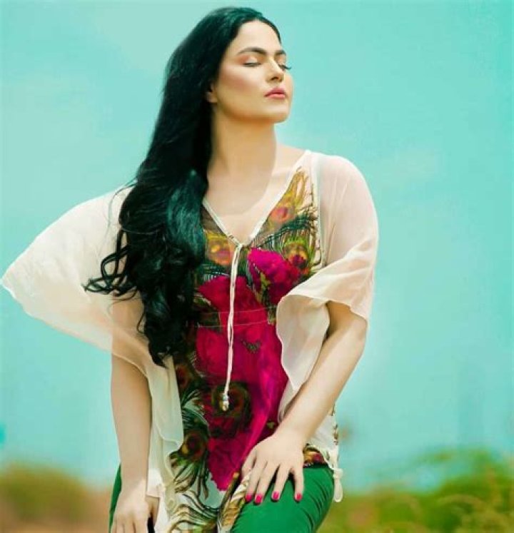 Dhanya Veena Height, Weight, Net Worth, Age, Birthday, Wikipedia, Who, Instagram, Biography