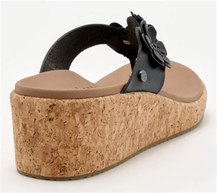 Diana Ross Rocks Platform Sandals In Rare Photos – Hollywood Life