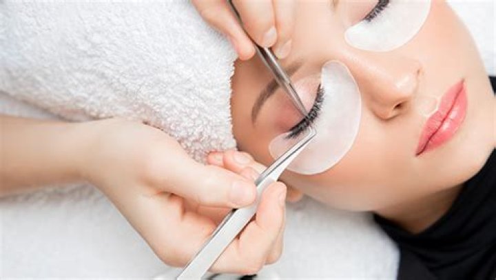 Celebrity Makeup Artist Exclusive – Hollywood Life