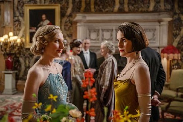 ‘Downton Abbey’ Series Finale Recap — Lady Edith Gets Married – Hollywood Life
