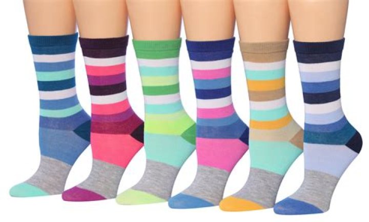 Highest-Rated Dress Socks for Women in 2023 – Hollywood Life Reviews – Hollywood Life
