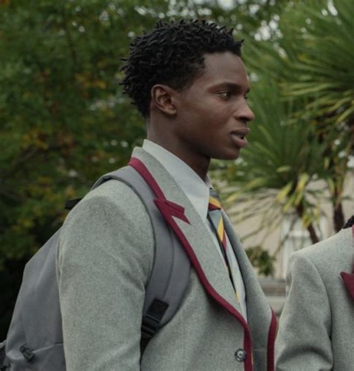 Dua Saleh Height Weight Shoe Size Body Measurements Family Ethnicity