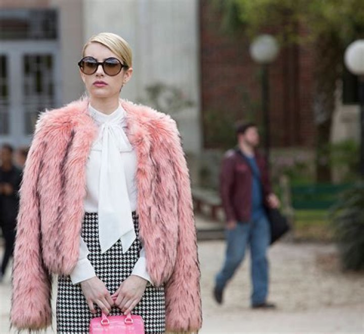 Emma Roberts’ Faux-Fur Coat On ‘Scream Queens’ — SHOP It Under $100 – Hollywood Life